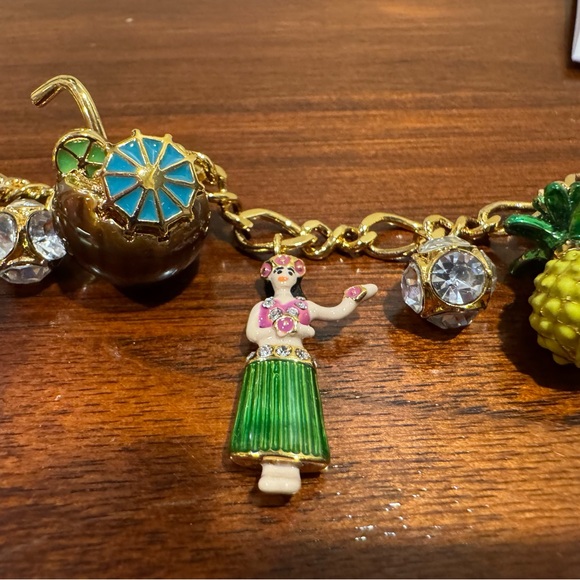 NWT kate spade Hawaiian Charm Bracelet🌴🌺 - Picture 5 of 9